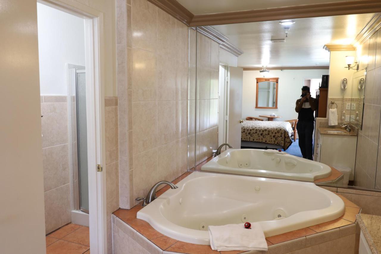 Lambert Motel 3*